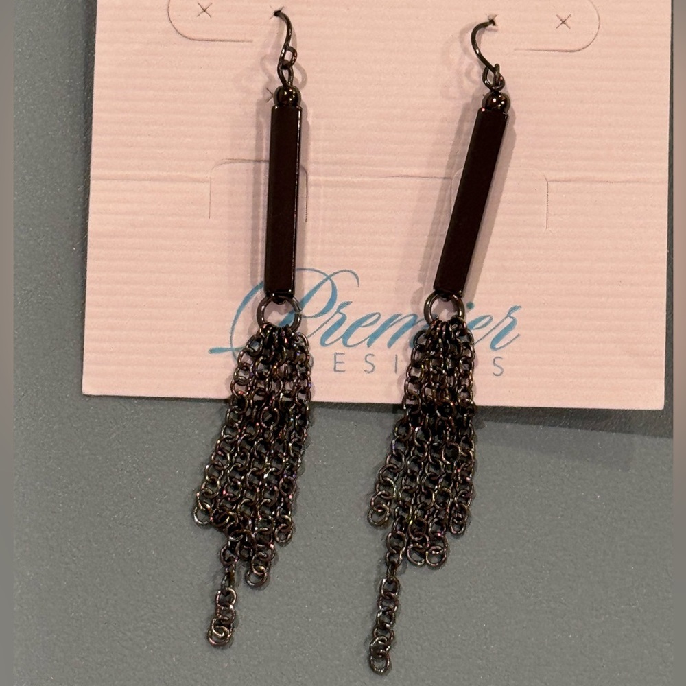Premier Designs Black Chain Dangle Earrings 3.25 inch